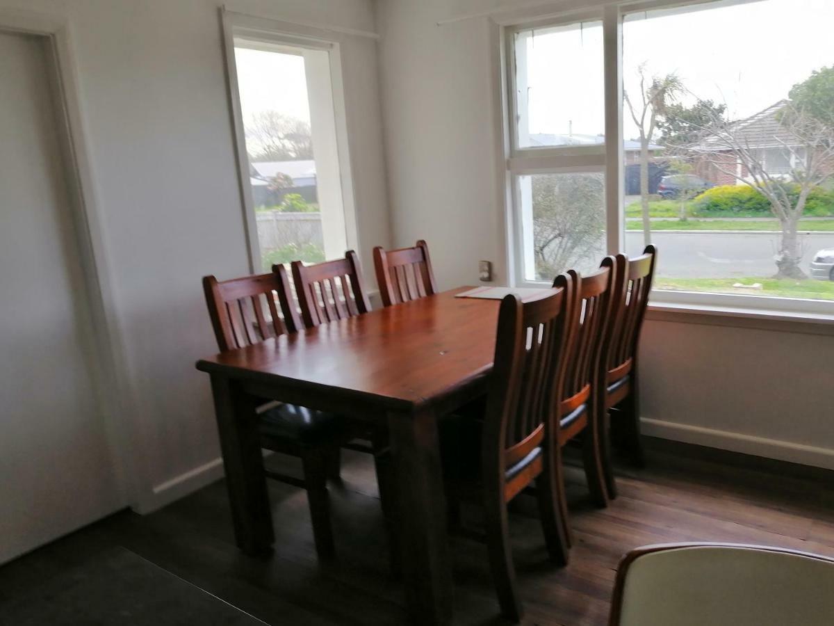 Homestay Double Room, Near The City Center Christchurch Exteriör bild